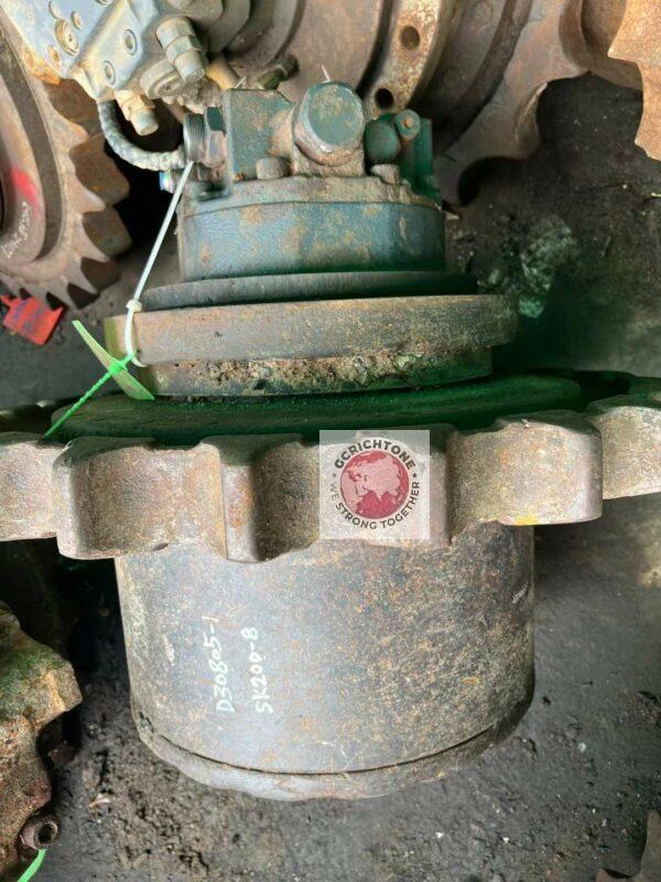 Конечная передача в сборе бортовая редуктор+гидромотор хода Kobelco yn15v00037f2, yn15v00037f1, yn15v00037s102, yn15v00037s009, SK200-8 Конечная передача в сборе бортовая редуктор+гидромотор хода Kobelco yn15v00037f2, yn15v00037f1, yn15v00037s102, yn15v00037s009, SK200-8